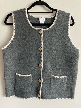 Gray knit vest white scallop trim button up cottagecore, grandmacore XL